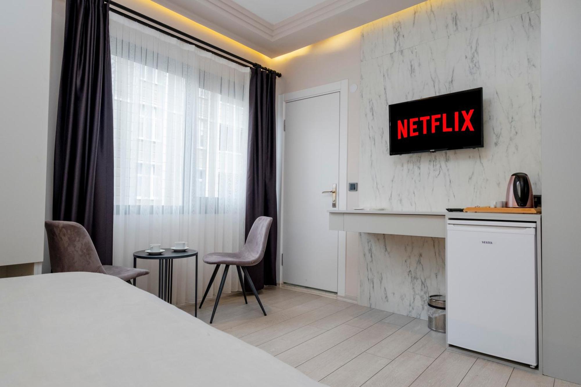 Lavender Airport Hotel Arnavutkoy Luaran gambar