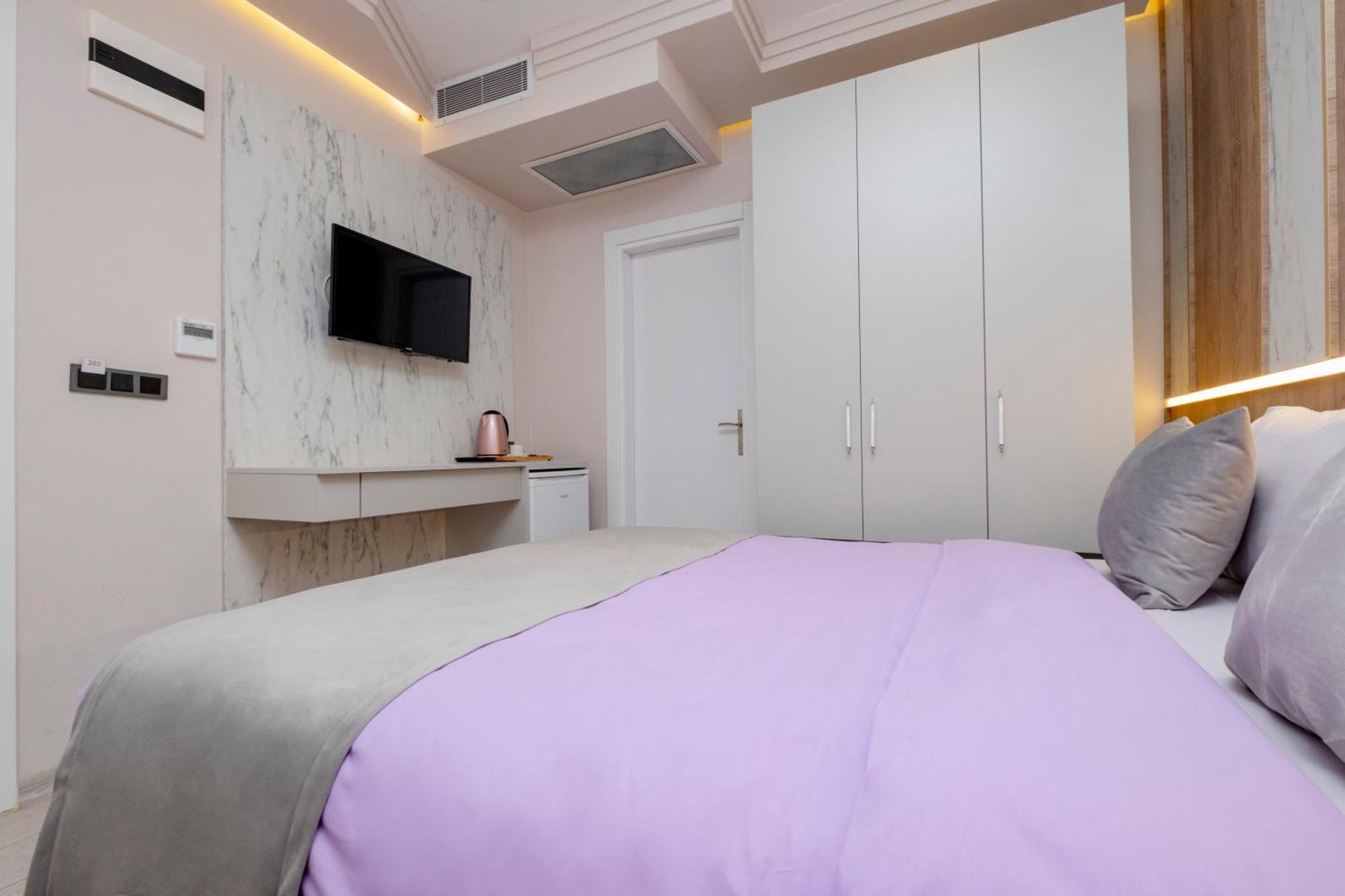 Lavender Airport Hotel Arnavutkoy Luaran gambar
